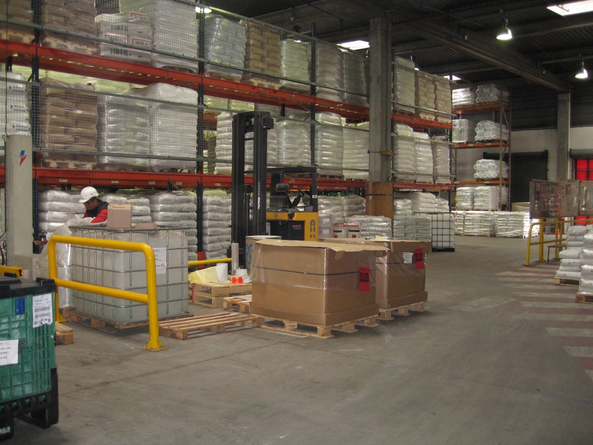Easy Kids Science Facts on Industry - Image of a Plastic Industry - Industry Worksheet